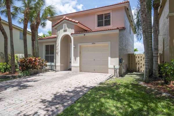 4341 NE Lake Lucerne CIR, West Palm Beach, FL 33409