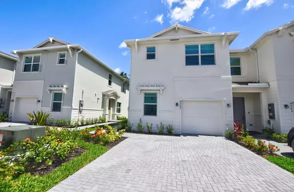 4535 Hollister AVE,  Lake Worth,  FL 33463