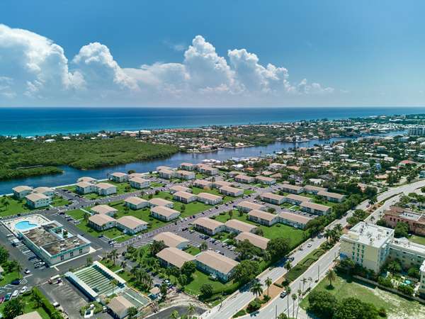 880 W Horizons 110, Boynton Beach, FL 33435