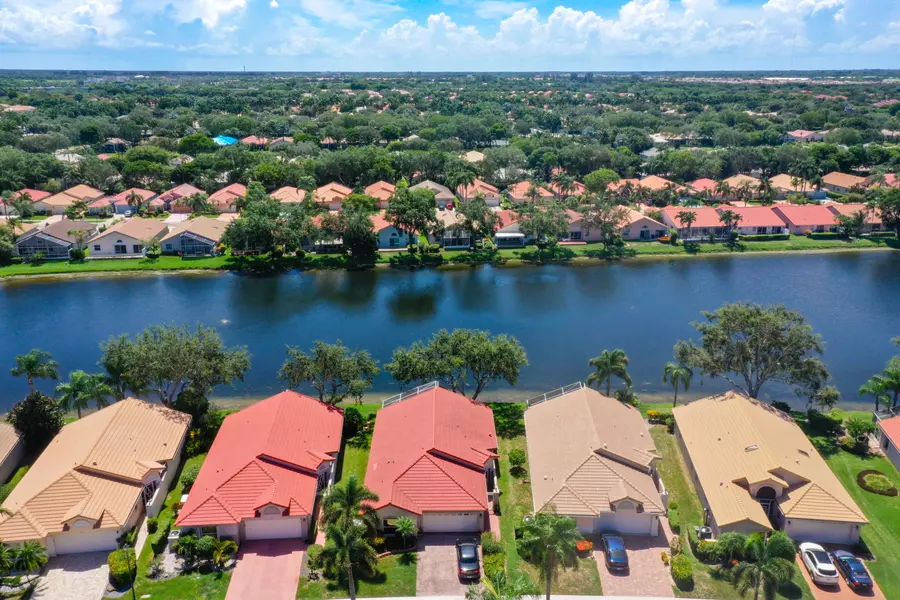 9611 Harbour Lake CIR, Boynton Beach, FL 33437