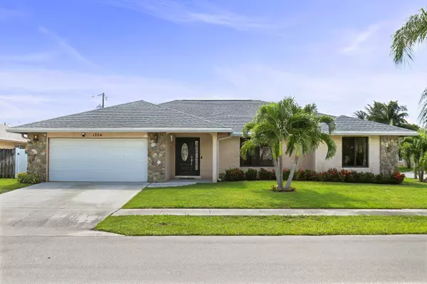 1334 Caribbean WAY, Lantana, FL 33462