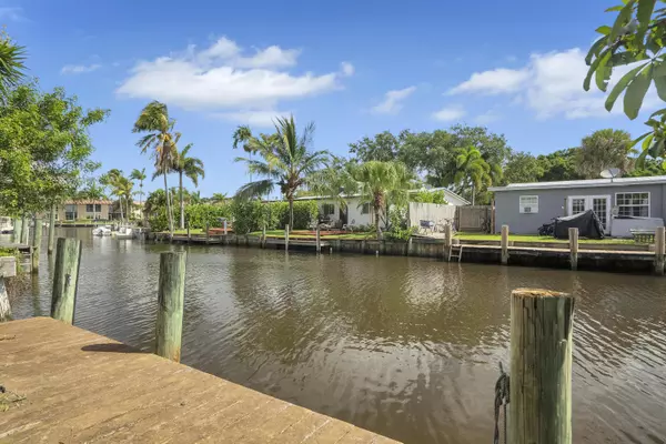 103 SW Hideaway PL, Stuart, FL 34994