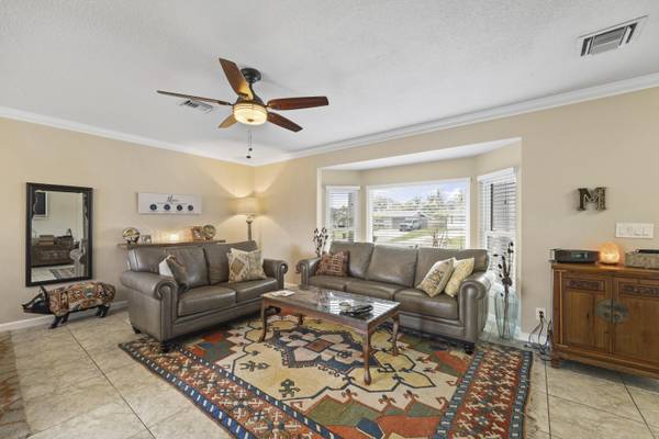 Palm Beach Gardens, FL 33410,3915 Bluebell ST