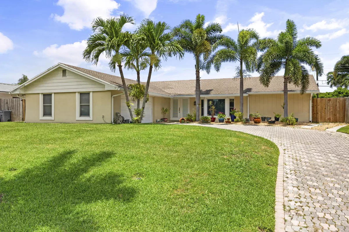 Palm Beach Gardens, FL 33410,3915 Bluebell ST