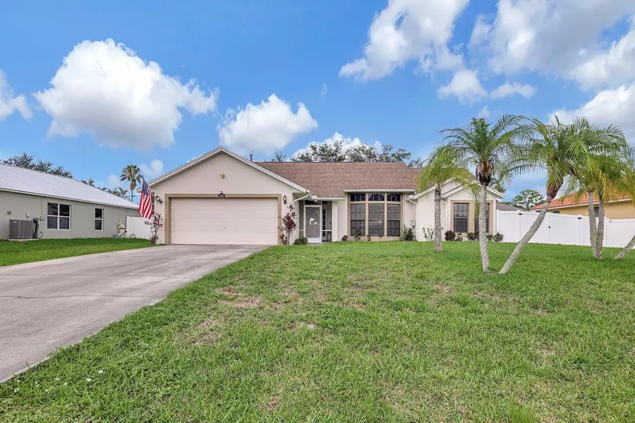 3561 SW Carmody ST, Port Saint Lucie, FL 34953