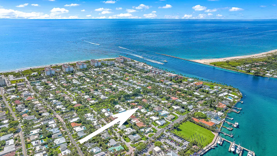 312 Claremont LN, Palm Beach Shores, FL 33404