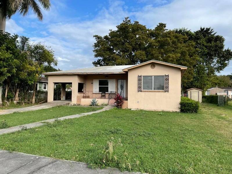 148 S Flame AVE, Pahokee, FL 33476