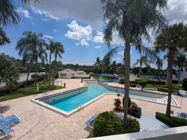 Riviera Beach, FL 33407,6500 N Military TRL 278