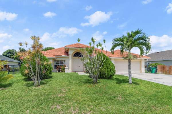 1818 SW Day ST, Port Saint Lucie, FL 34953