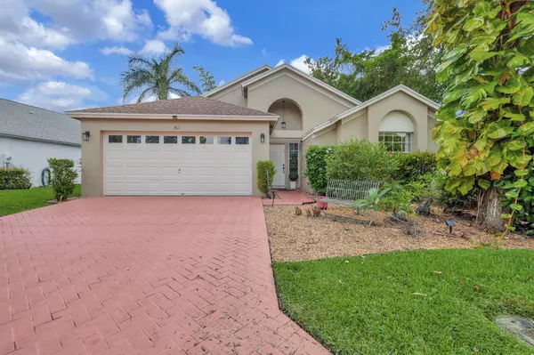 361 Hammocks TRL,  Greenacres,  FL 33413