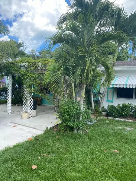 312 N 23rd ST, Fort Pierce, FL 34950