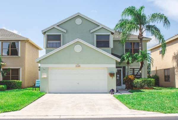 5765 Northpointe LN,  Boynton Beach,  FL 33437