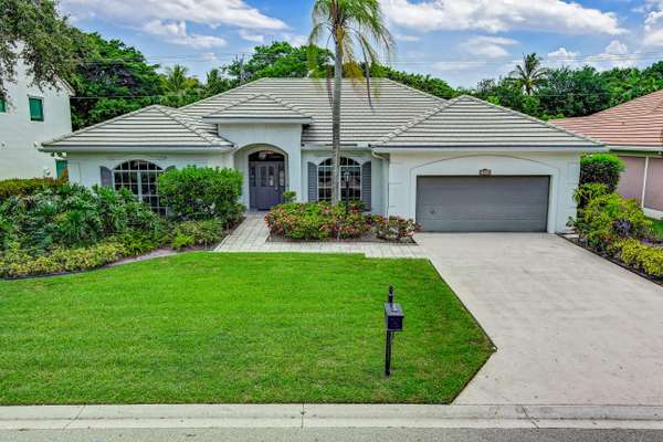 10270 Hunt Club LN,  Palm Beach Gardens,  FL 33418