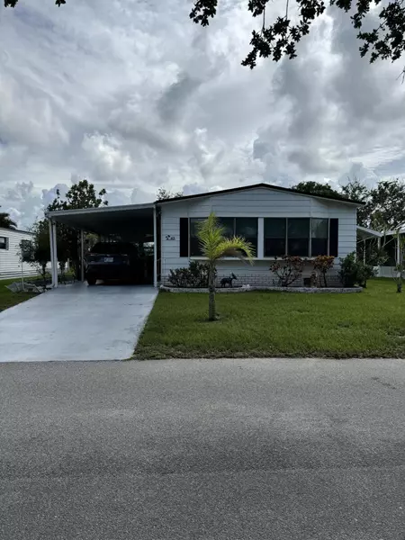 63 Calle De Lagos, Fort Pierce, FL 34951