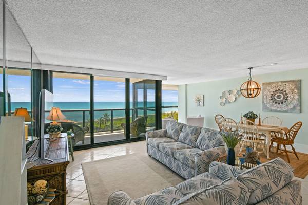 Jensen Beach, FL 34957,10410 S Ocean DR 406