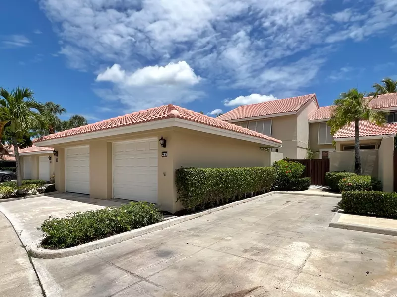 218 Old Meadow WAY, Palm Beach Gardens, FL 33418