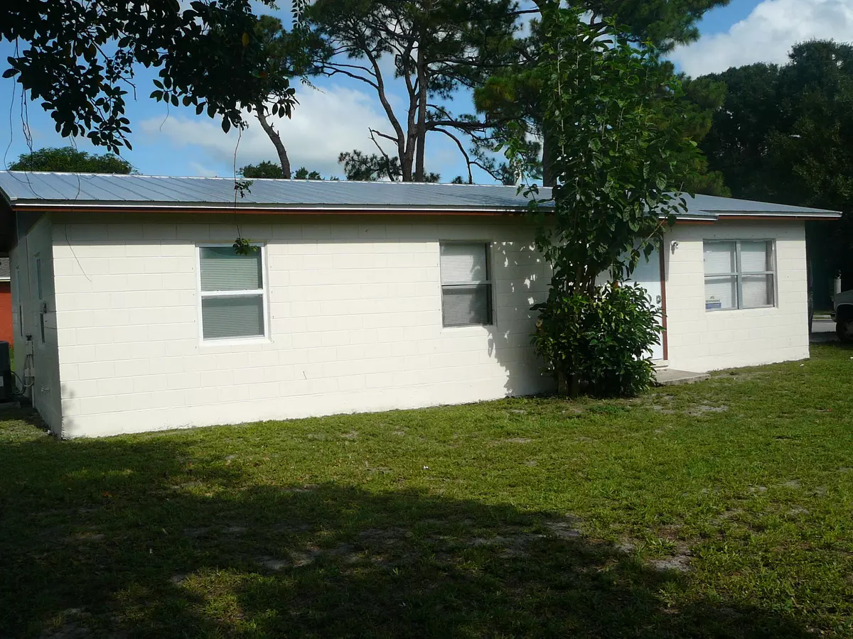 Fort Pierce, FL 34947,2703 Avenue H