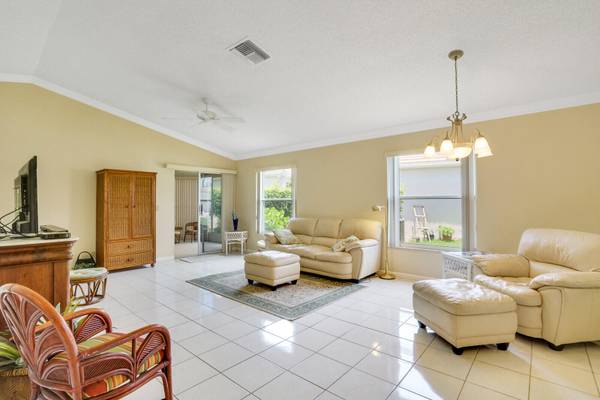 Greenacres, FL 33413,1052 Island Manor DR