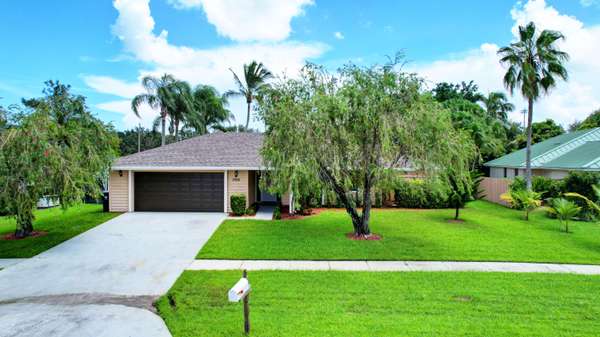 2598 Yarmouth DR, Wellington, FL 33414