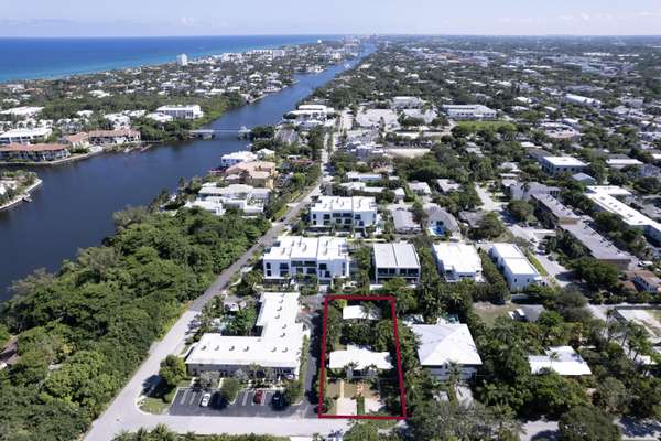 Delray Beach, FL 33483,910 Bond WAY