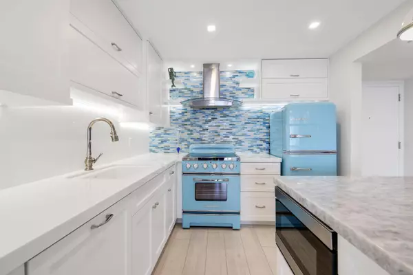 5440 N Ocean DR 1403, Singer Island, FL 33404