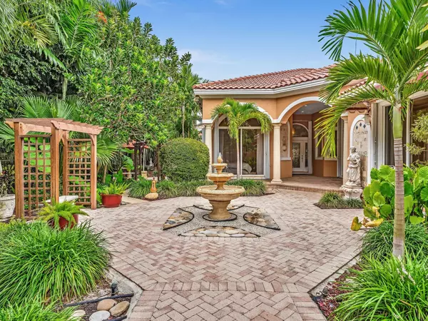 1107 Periwinkle LN, Delray Beach, FL 33444