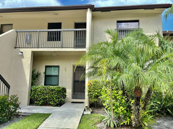 4233 S Carambola CIR 26106, Coconut Creek, FL 33066