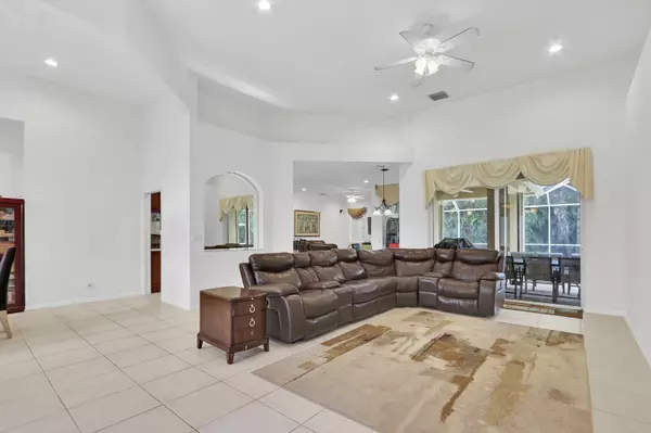 Palm Beach Gardens, FL 33418,15268 N 75th AVE