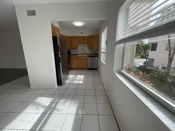 380 Capri H, Delray Beach, FL 33484