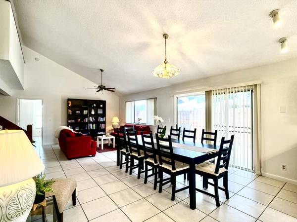 Jupiter, FL 33458,102 Maplecrest CIR