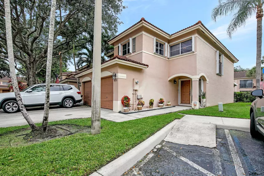 9715 NW 23rd CT, Pembroke Pines, FL 33024