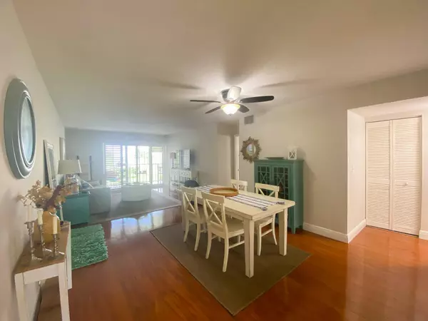 Delray Beach, FL 33484,5884 Morningstar CIR 306