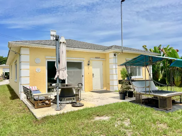 Fort Pierce, FL 34982,6807 S Indian River DR