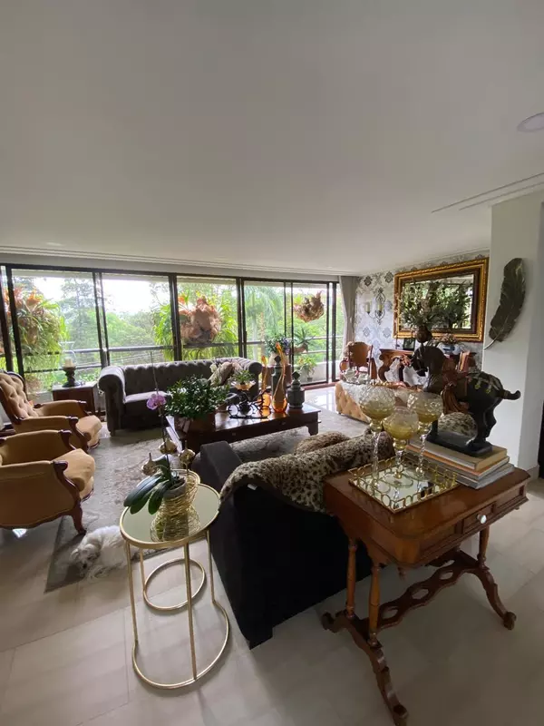 Out Of Country, 00000,34-85 Calle 16 A Sur