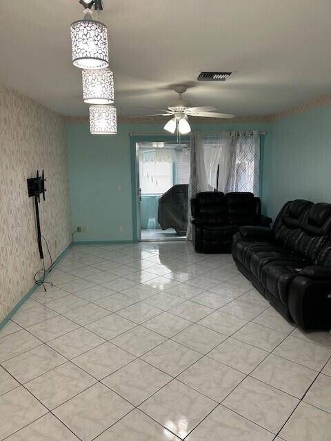 West Palm Beach, FL 33415,2611 W Barkley DR A