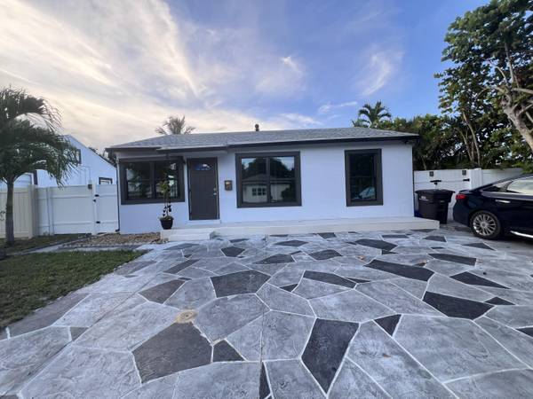 515 Colonial RD, West Palm Beach, FL 33405