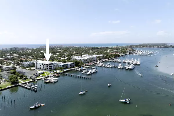 Singer Island, FL 33404,2323 Lake Dr Unit 302