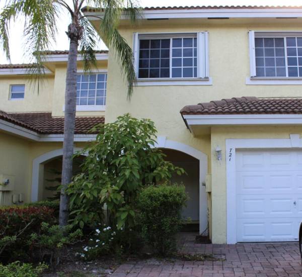 721 Imperial Lake RD, West Palm Beach, FL 33413