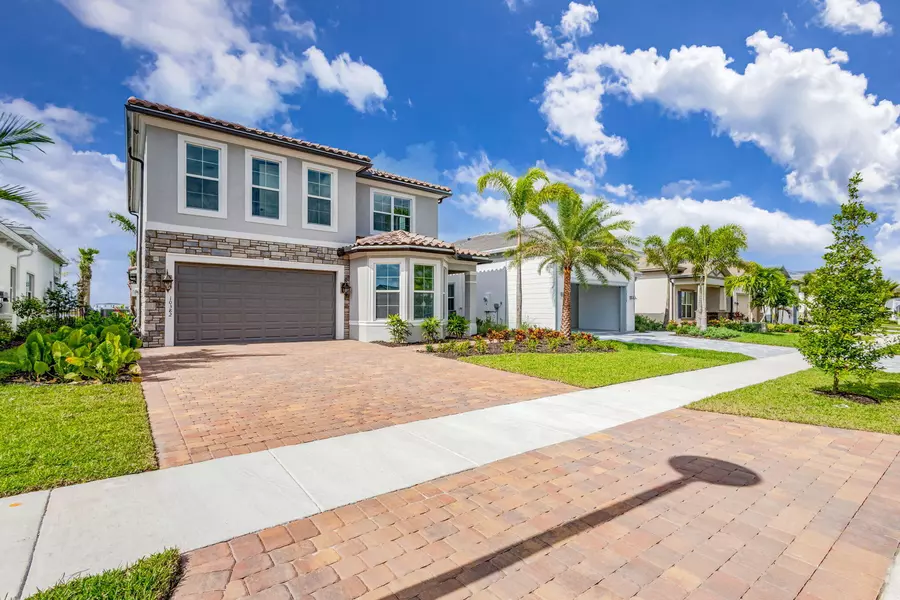 10382 Northbrook CIR, Palm Beach Gardens, FL 33412