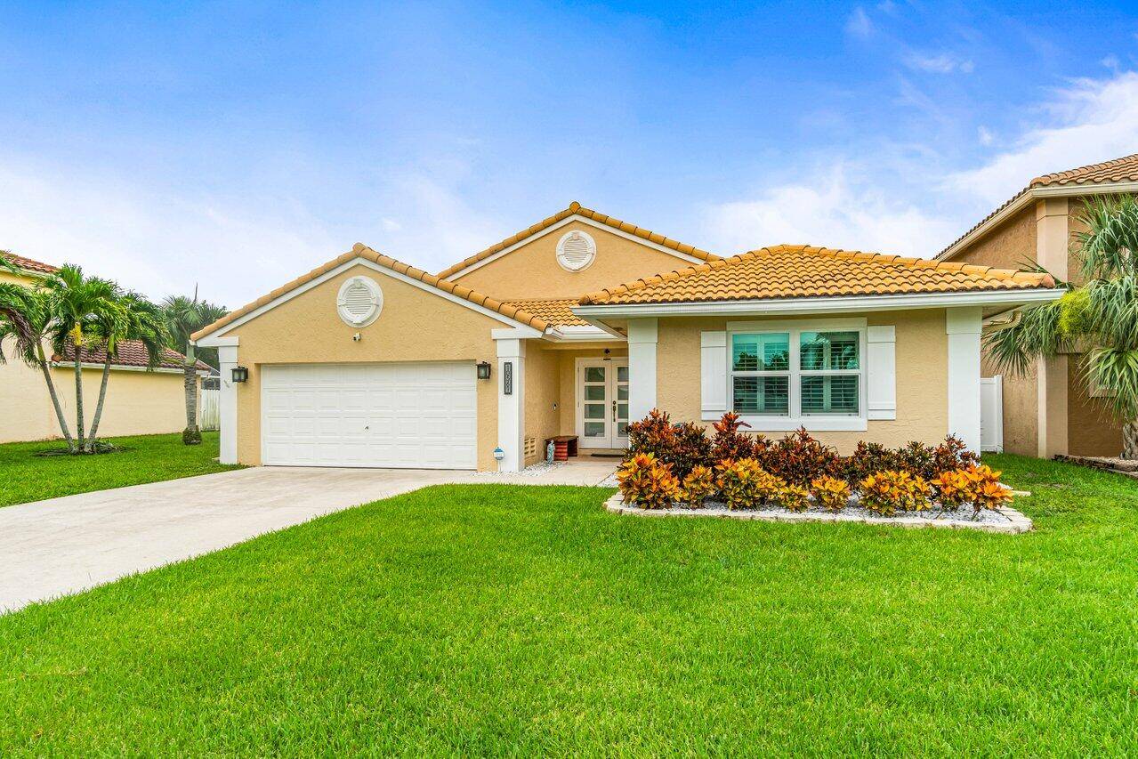 10561 Pebble Cove LN, Boca Raton, FL 33498
