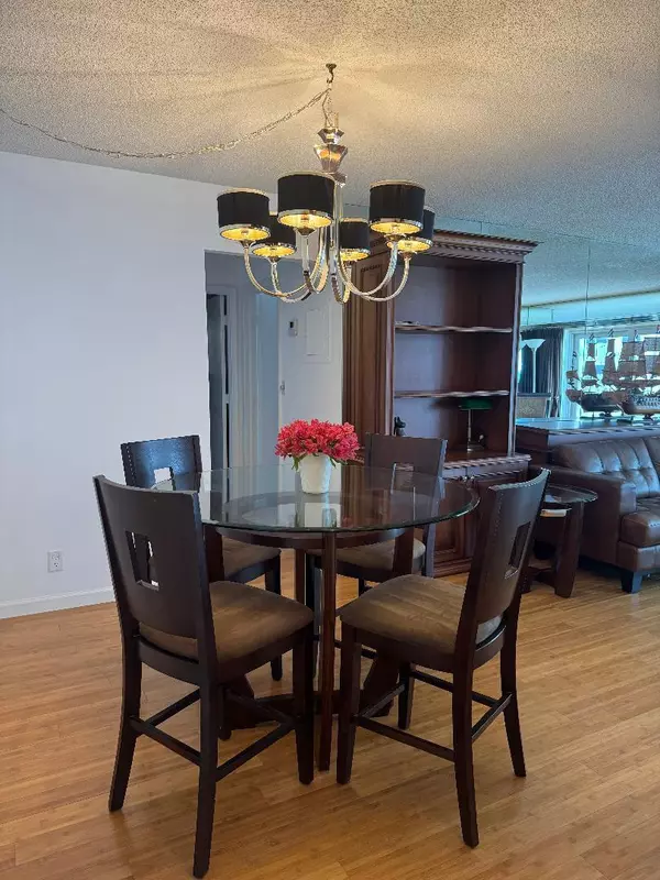 Highland Beach, FL 33487,3215 S Ocean BLVD 307