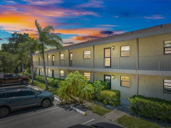 400 18 ST #F3, Vero Beach, FL 32960