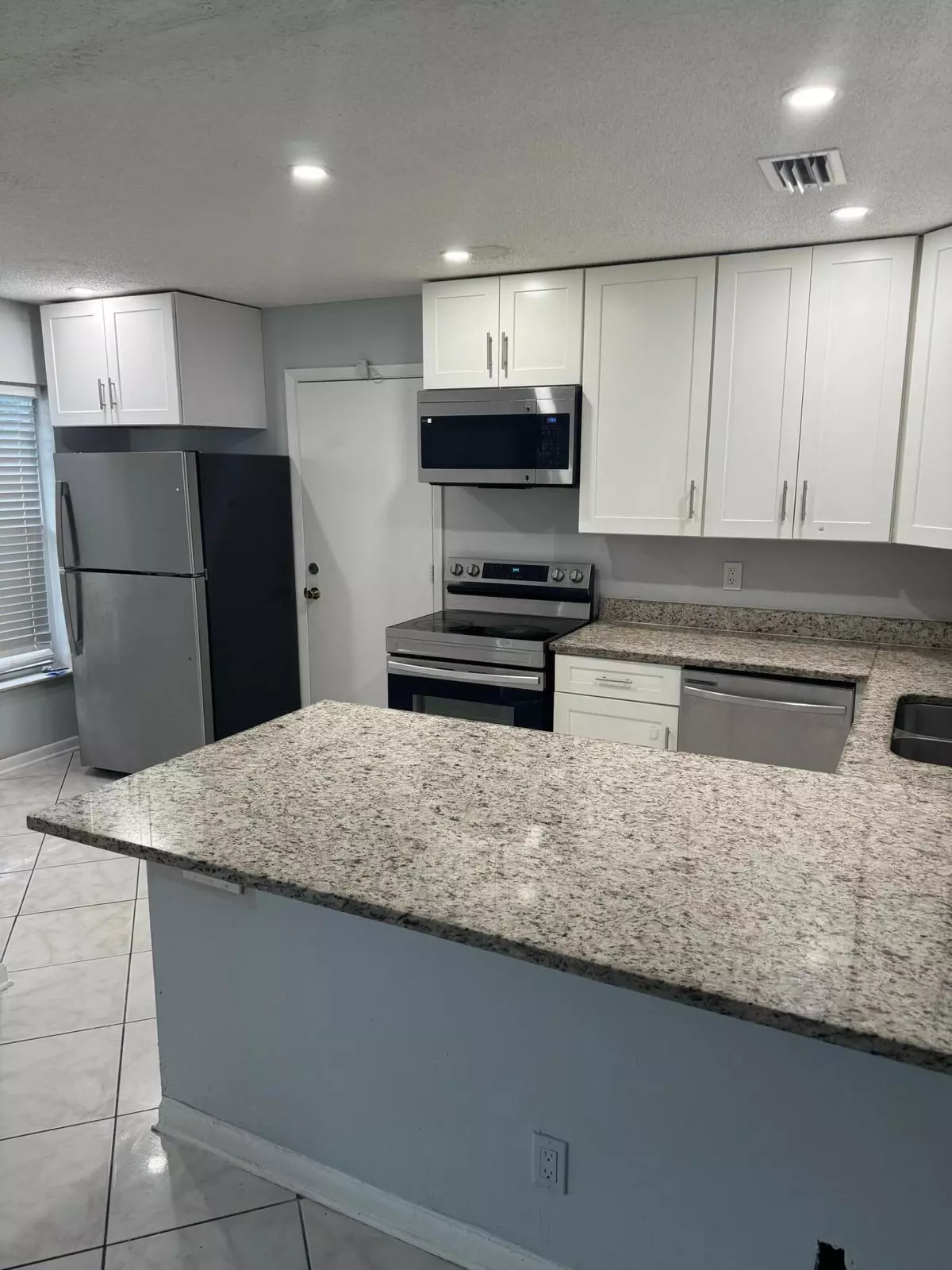 Boynton Beach, FL 33437,5685 Boynton Bay Circle CIR