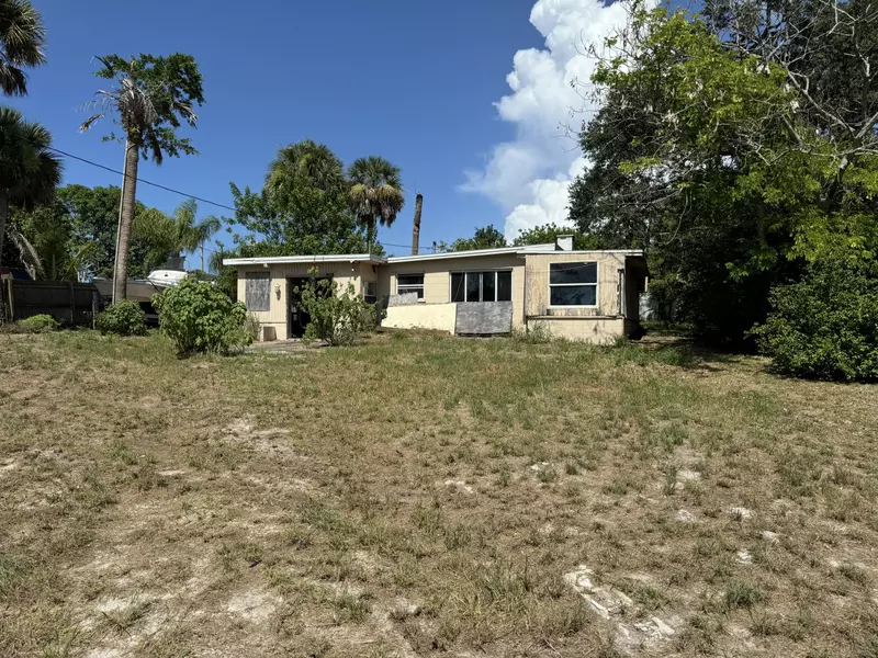 4676 Arcadia AVE, Fort Pierce, FL 34946