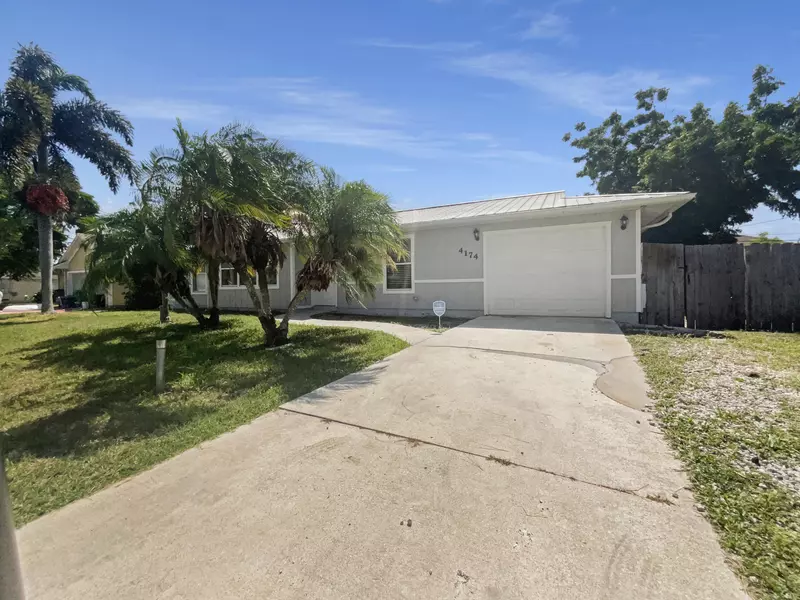 4174 SW Endicott ST, Port Saint Lucie, FL 34953