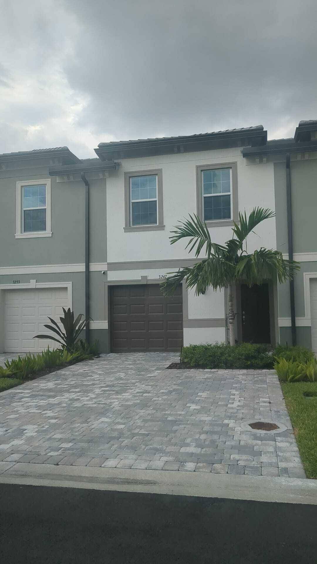 Lauderdale Lakes, FL 33311,3247 Watercress DR