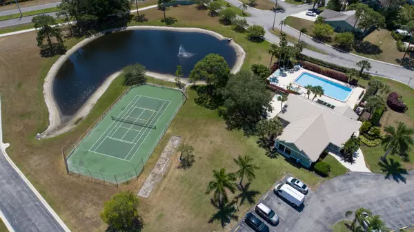 Port Saint Lucie, FL 34952,1632 SE Kestwick CT