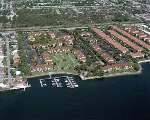 131 Yacht Club WAY 307, Hypoluxo, FL 33462