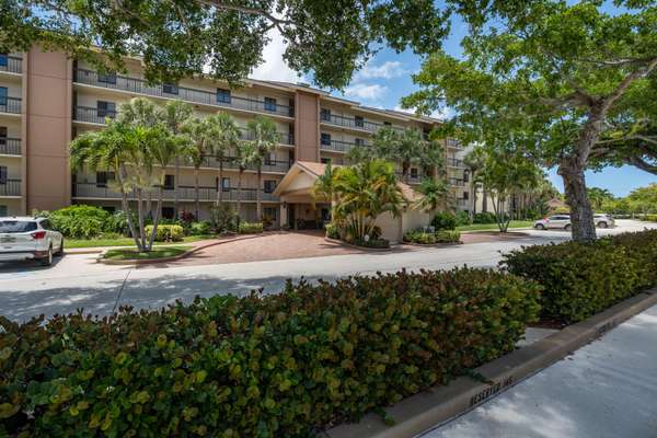 Jupiter, FL 33477,901 Seafarer CIR 306