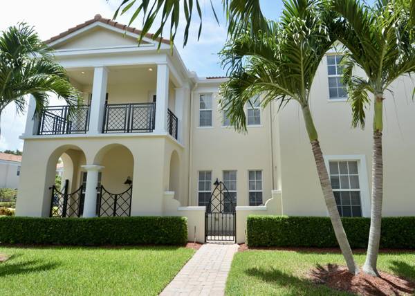 838 NW 83rd LN, Boca Raton, FL 33487